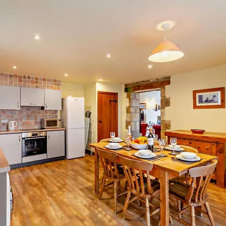 3 Bed In Skipton Oc-94259 Airton