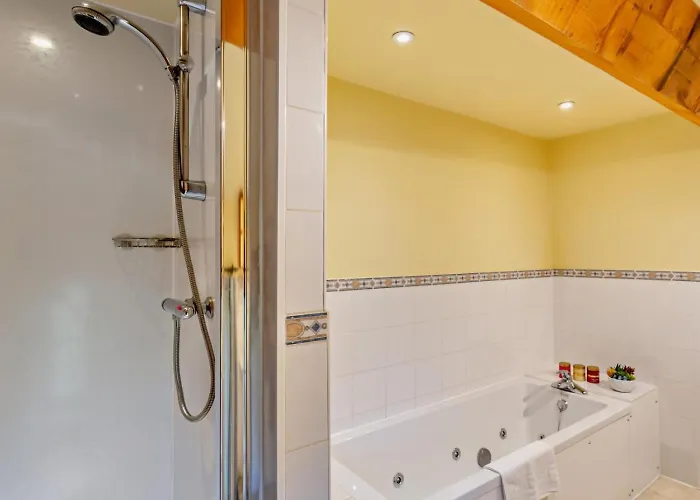 3 Bed In Skipton Oc-94259 *